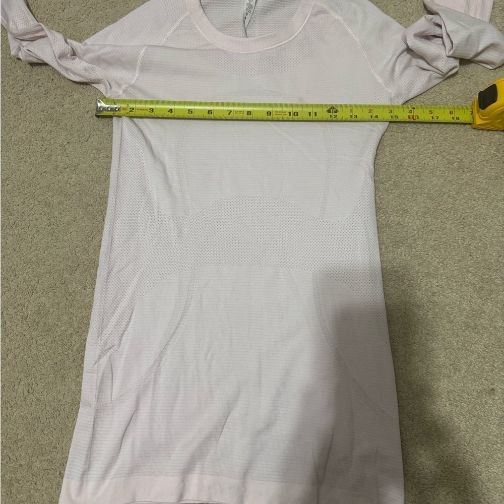 Lululemon long sleeve swiftly size 6 euc - Picture 4 of 7